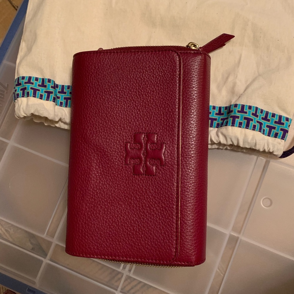 Tory Burch Crossbody Flat Wallet Red
